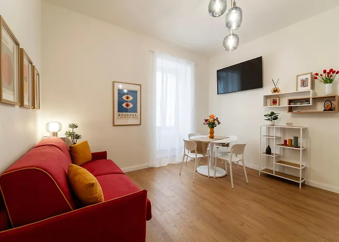 Pictadomus-albus, Metro Furio Camillo Apartament